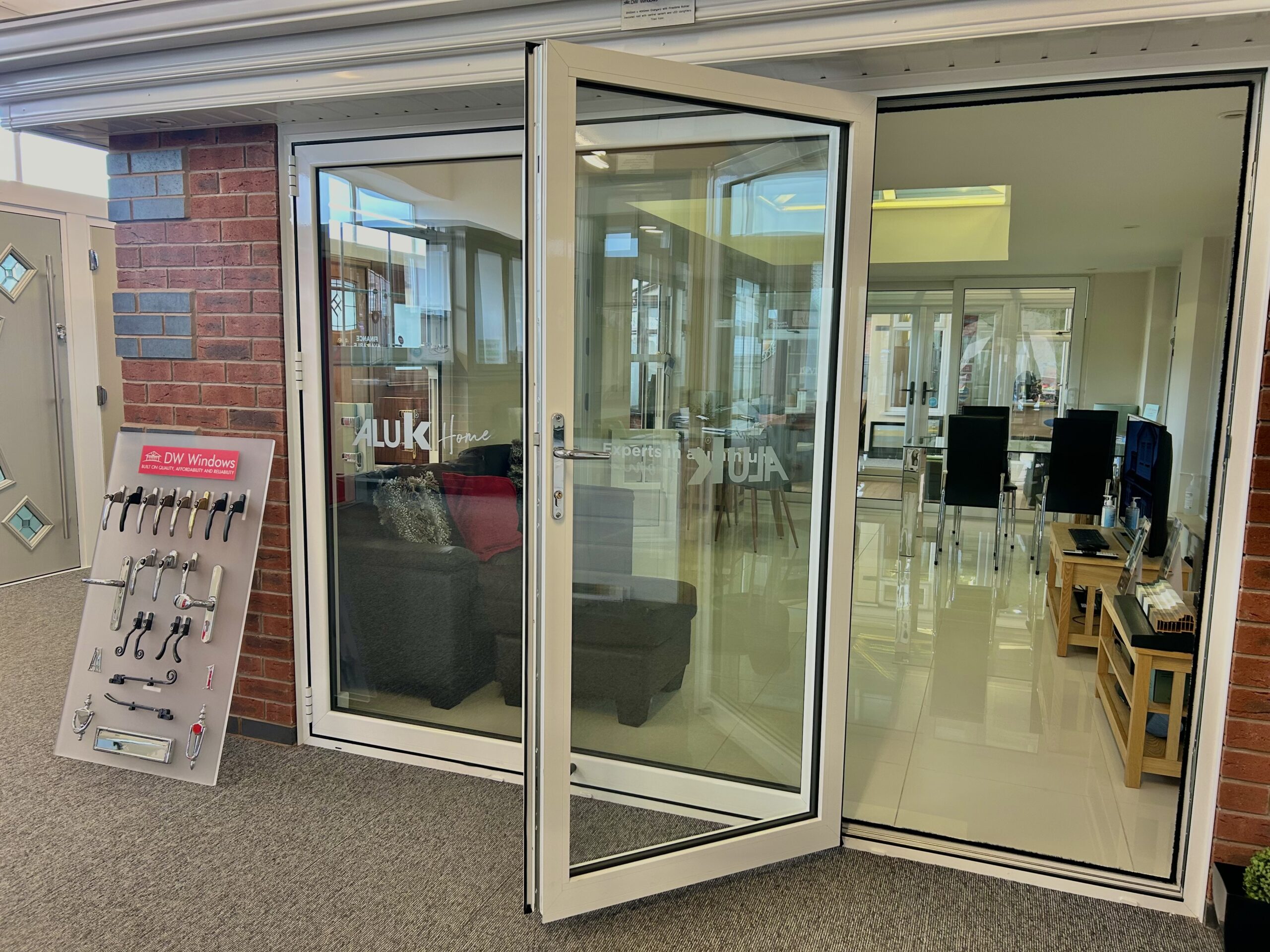 bifold doors DW